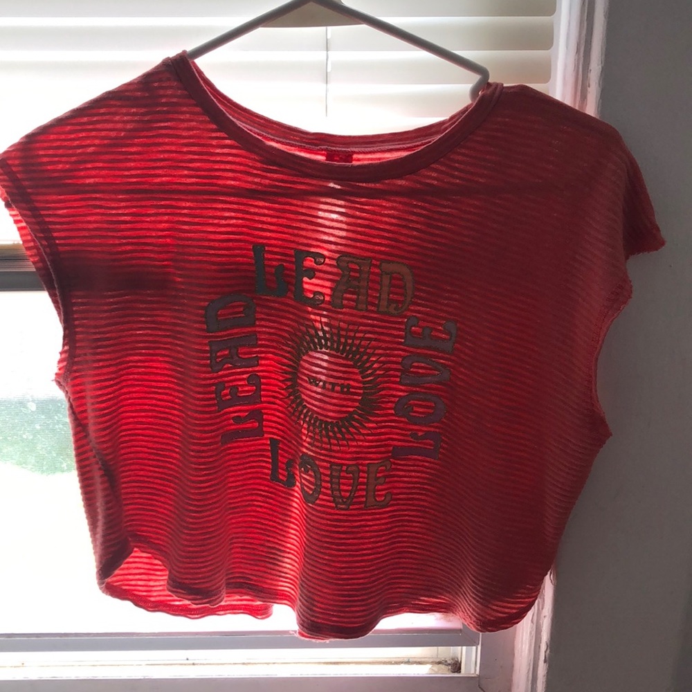 This is like a short tank top for little girl’s